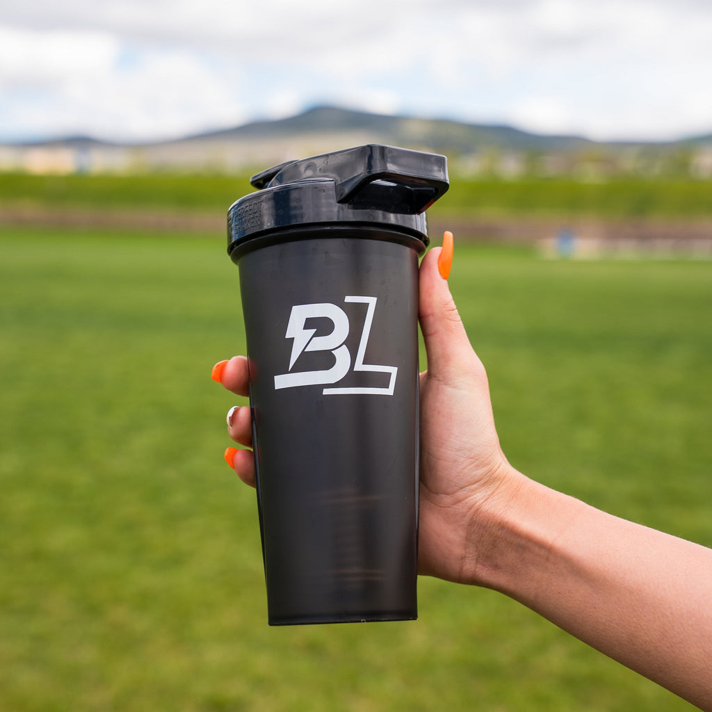 28 oz ACTIV Shaker Bottle — Clump-Free Mixing for Every Workout